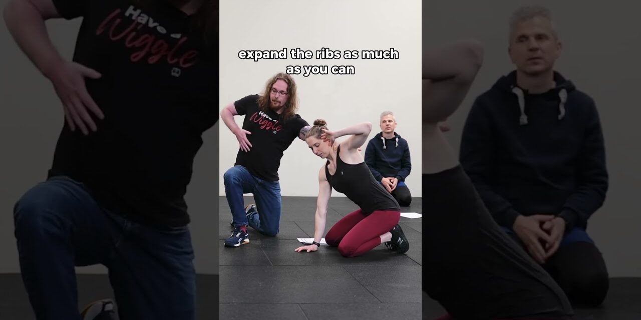 The best way to improve your upper back flexibility #posture #postureexercises #mobility